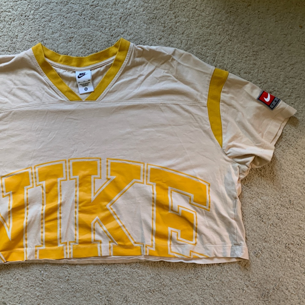 Nike Cropped Cream and Yellow V-Neck Shirt
